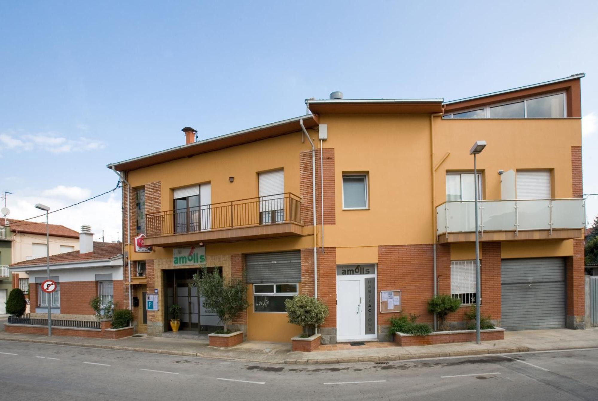 Amolls Restaurant I Habitacions Olot Exteriér fotografie