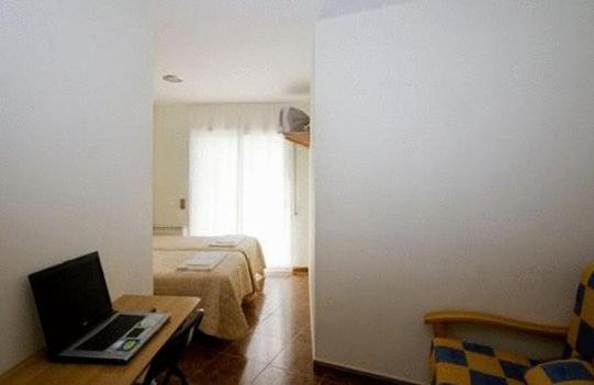Amolls Restaurant I Habitacions Olot Pokoj fotografie