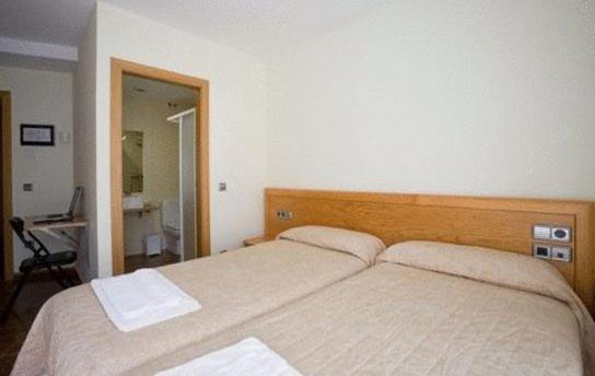 Amolls Restaurant I Habitacions Olot Pokoj fotografie